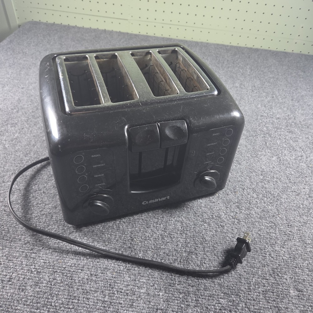 Cuisinart CPT-140BK 4-slice Compact Plastic Toaster - Black
